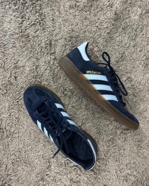 Adida hot sale handball spezial